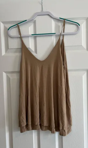 Mod on Trend Flowy Tank Top Tan Size L thumbnail 1