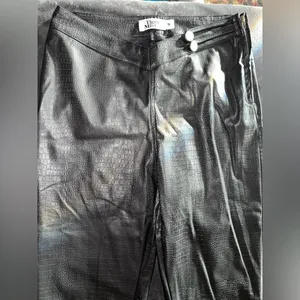 Tiger Mist Jadene Pant in Black Size Small thumbnail 7