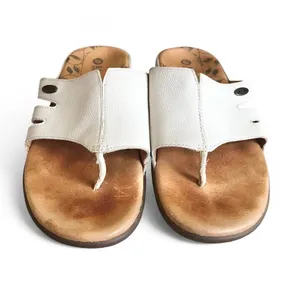 Acorn Women’s White Leather Toe-Post Slide Sandals 8 thumbnail 4