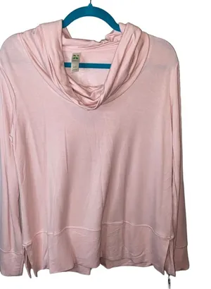 NWT Green Tea Pink Soft & Yummy Cowl Neck Top Medium Relaxed‎ Fit thumbnail 1