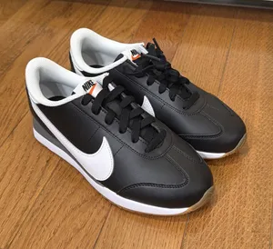 Size 7 US Womens Nike Pacific Leather Retro Black White Sneakers / 5.5 Men’s thumbnail 1