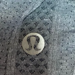 Lululemon Women's Gray Scoop Neck Sleeveless Pullover Athletic Sports Tank Top S thumbnail 3