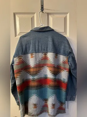 Embroidered Pattern Blue Denim Jacket thumbnail 2