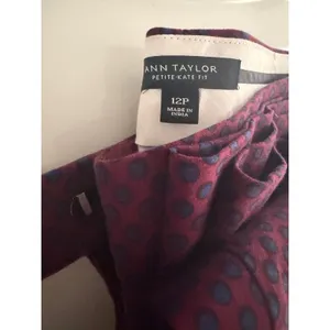 Ann‎ Taylor Kate Fit Petite Dress Pants 12P Burgundy Navy Geometric Dot Trousers thumbnail 3
