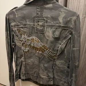 pre-owned Vintage Picasso P.J. brand camouflage jacket with a phoenix bird embroidery detail thumbnail 4