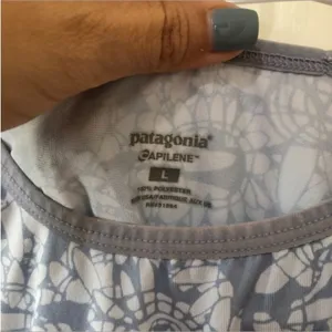 Patagonia womens top‎ thumbnail 3