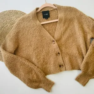 Le Ore Modena Cozy Cardigan in Lion King Size XSmall‎ Oversized Cropped thumbnail 3