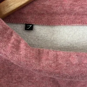 Gymshark Sweatshirt  EUC  thumbnail 7