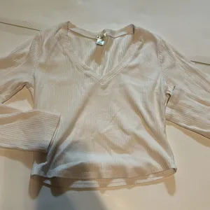 Bozzolo White Cropped Tight Fitting Long Sleeve V Neck Y2K thumbnail 2