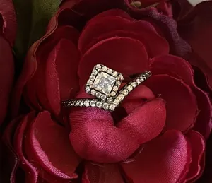 Absolutely beautiful ring Silver thumbnail 2