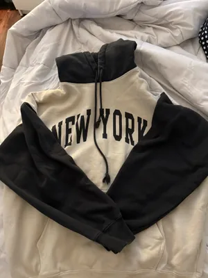 Brandy Melville Sweatshirt thumbnail 1