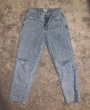 Mid Wash Jeans thumbnail 1