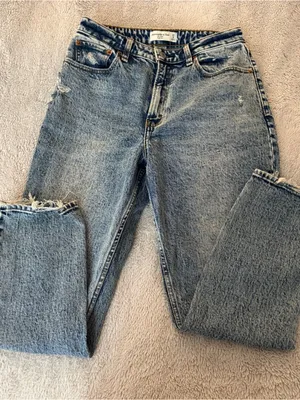 Abercrombie Curve Love High Rise Mom Jeans thumbnail 1
