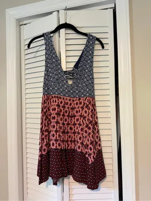 Lulu's Mixed-Print V-Neck Mini Dress - Navy & Burgundy thumbnail 2