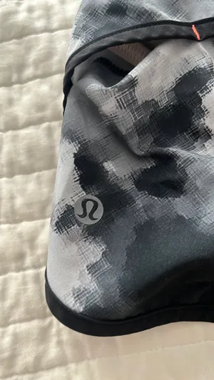 Lululemon Shorts thumbnail 3
