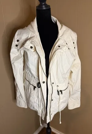 Sanctuary Clothing Cream Cotton Utility Safari Jacket with Hood thumbnail 1