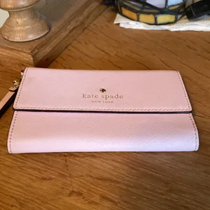 Kate Spade wristlet thumbnail 9