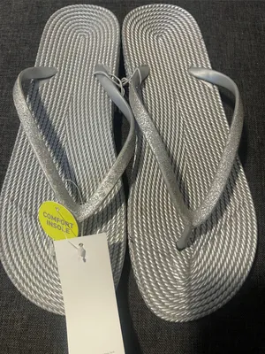Capelli of New York Silver Glitter Flip Flop Sandals thumbnail 1