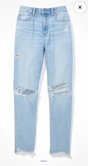 American Eagle Strigid Curvy Mom Jeans thumbnail 1
