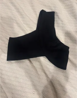 Black Edikted Crop Top thumbnail 3
