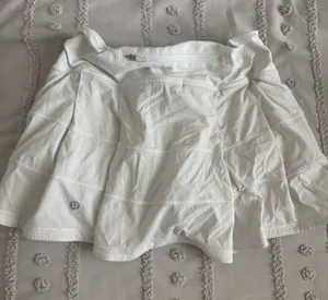 White lululemon skirt size 4 thumbnail 1