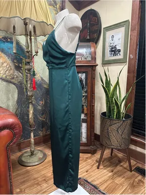 Lulus Emerald Green Satin Sleeveless Wide Leg Jumpsuit Size Small thumbnail 4