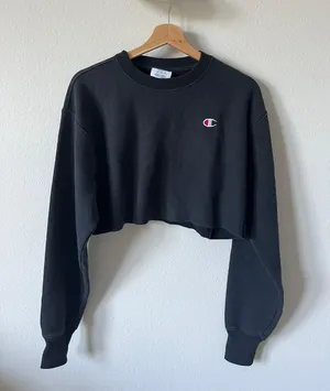 Champion Cropped Crew Neck Sweatshirt thumbnail 1