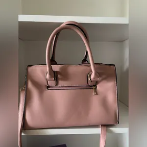 Chic Blush Bow Satchel Pink thumbnail 2