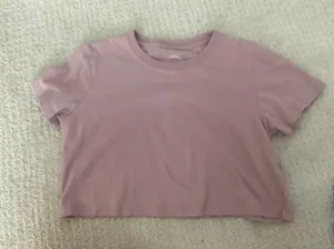 Urban Outfitters cropped tee thumbnail 1