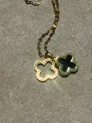 Clover necklace Gold thumbnail 4