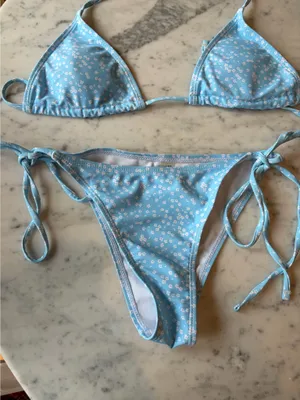 Light Blue Floral Bikini Set Size Small thumbnail 3