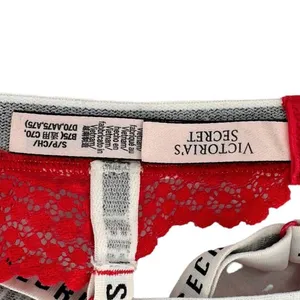 VICTORIA'S SECRET Red Lace Bralette Size Small Bra thumbnail 4