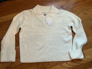 a new day Cream V-Neck Sweater thumbnail 1