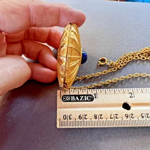 Estee Lauder Gold Tone Solid Perfume Compact Pendant Locket Necklace 70's thumbnail 10