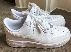 Nike Air Force 1 Shoes thumbnail 1
