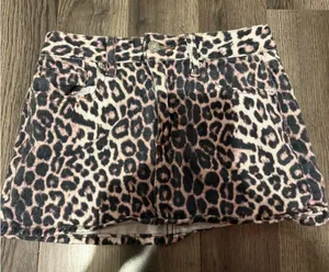 PacSun Cheetah skirt thumbnail 1