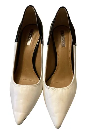 Tahari Two-Tone Black Patent & White Leather Stiletto Pumps Size 9 thumbnail 1