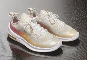 Nike Air Max Axis White / Pink Women's Running Shoes Size 8.5M thumbnail 1