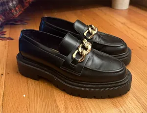 H&M Black Loafers thumbnail 1