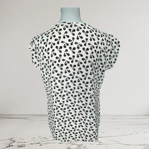 Ann Taylor Top Sz S White Black Print Split Neck Pleated Sleeveless Lightweight thumbnail 3