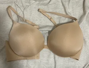 SKIMS Teardrop Bra thumbnail 2