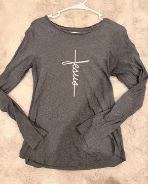 Old Navy Jesus Longsleeve thumbnail 1