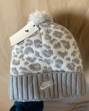 Nike hat thumbnail 1