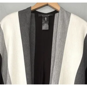White House | Black Market Sweater Wrap One Size Black White Colorblock Artsy Chic Poncho Geometric thumbnail 3