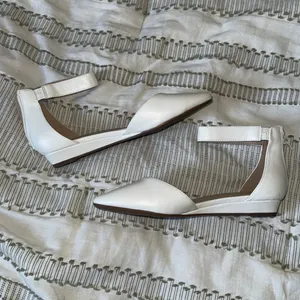 White flat shoes Size 7 thumbnail 3