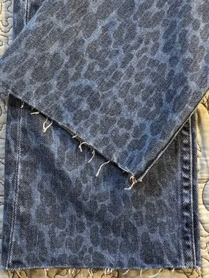 💥MOTHER Superior The Tomcat Sinister Leopard Print Raw Hem Ankle Jeans Size 24🧡 thumbnail 9