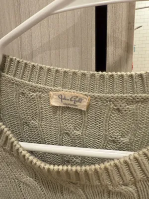 Brandy Melville Sweater thumbnail 2