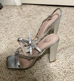 Windsor Heels thumbnail 1