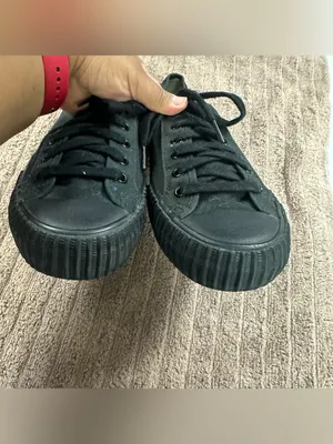 Unisex Black Canvas Low-Top Sneakers - Classic Casual Style SZ: W11-M9.5 thumbnail 3