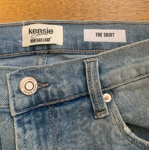 Kensie Paisley Jean Skirt thumbnail 2